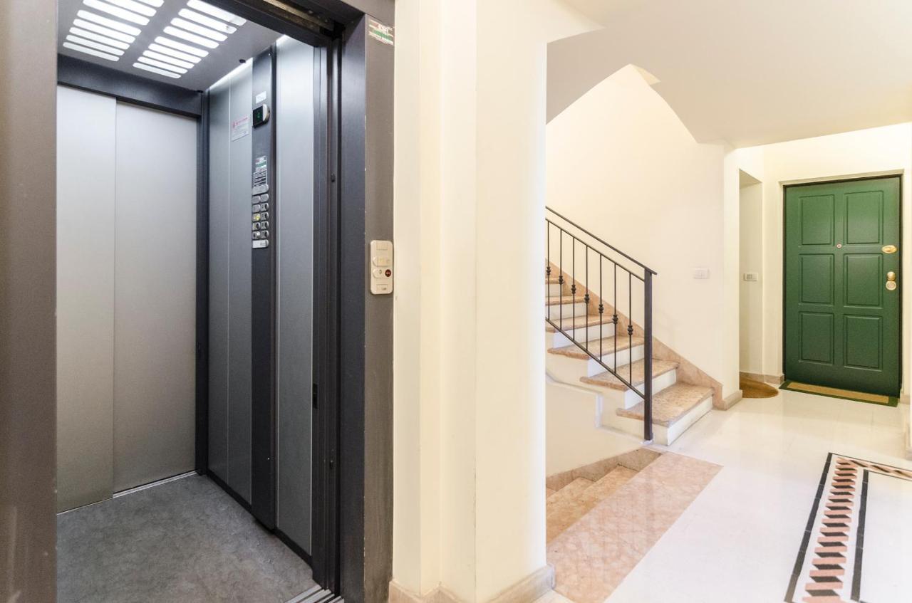 Appartement Flat 13: Elegante E Luminoso Con Terrazzo Privato à Bologne Extérieur photo
