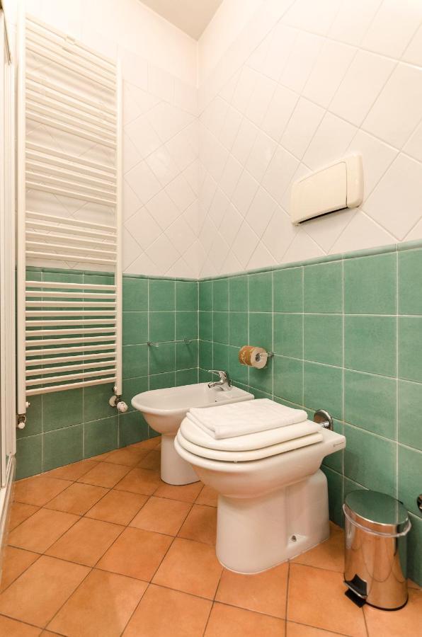 Appartement Flat 13: Elegante E Luminoso Con Terrazzo Privato à Bologne Extérieur photo