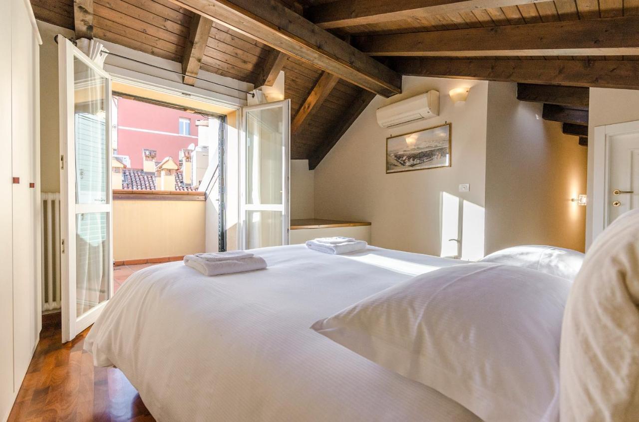 Appartement Flat 13: Elegante E Luminoso Con Terrazzo Privato à Bologne Extérieur photo