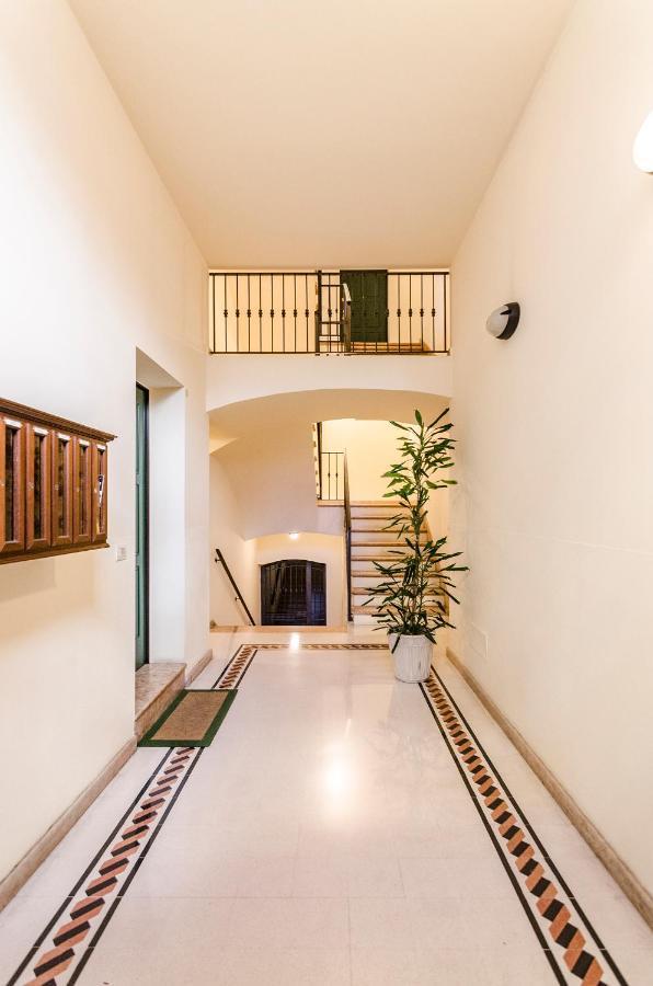 Appartement Flat 13: Elegante E Luminoso Con Terrazzo Privato à Bologne Extérieur photo